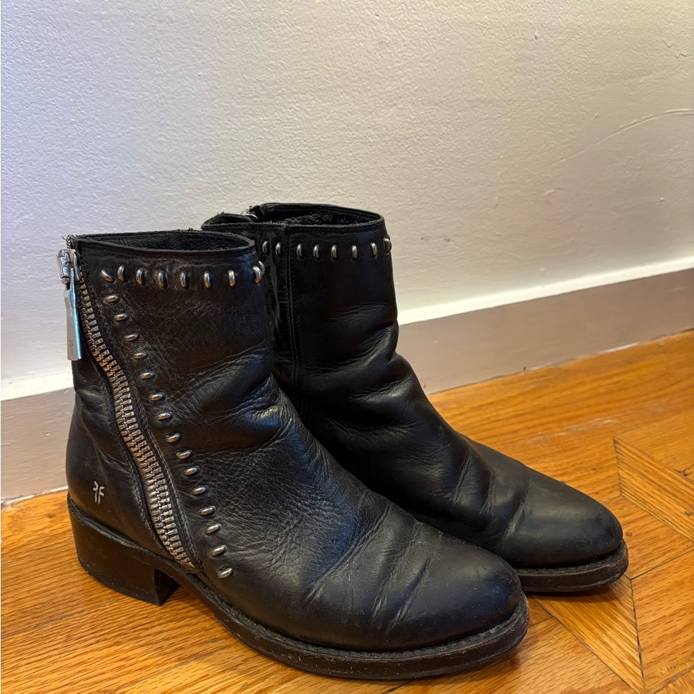 Frye Demi Rebel Zip Boot